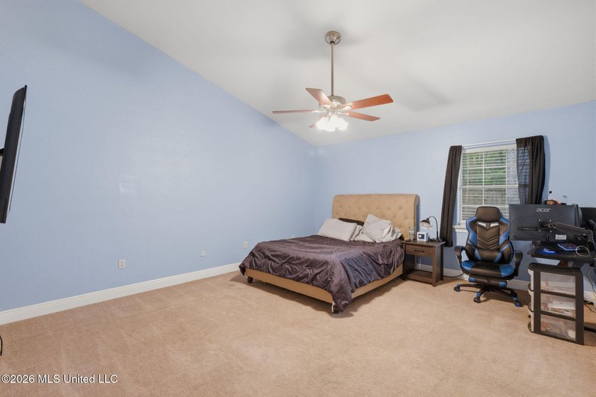 Welcome home to this spacious 4BR/2BA residence offering the - photo 10