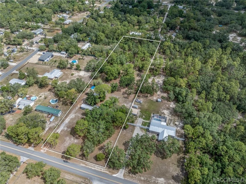 Discover the serene charm of country living in Homosassa with - photo 4