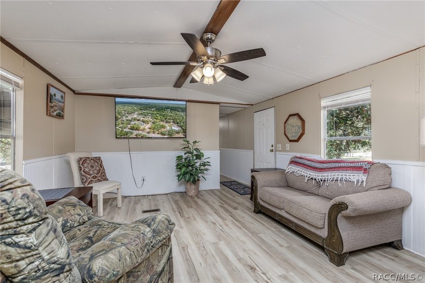 Discover the serene charm of country living in Homosassa with - photo 9