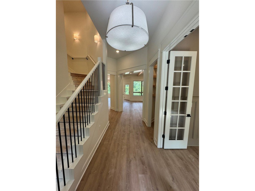 Experience luxury New Construction living in beautiful Bella - photo 3