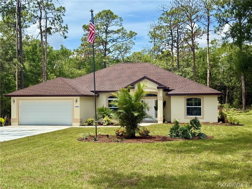 Welcome to this new construction, 4 bedroom, 3 bath home in - photo 4
