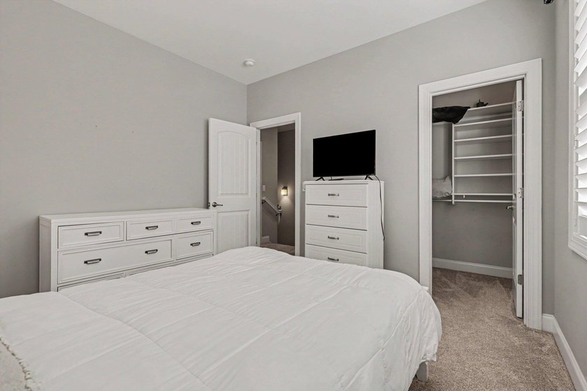 Imagine ending each day with sweeping golf course views and - photo 20