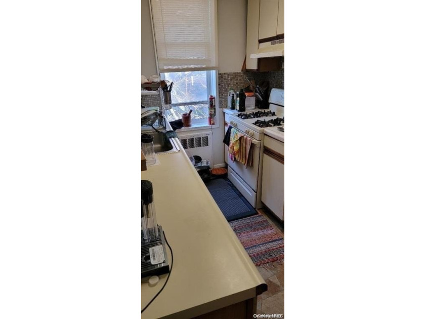 Welcome to a Lovely Two Bedroom Coop Apartment located in the - photo 7