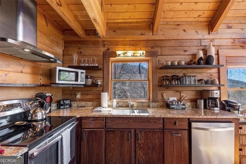 Welcome to your mountain sanctuary in the prestigious community - photo 19