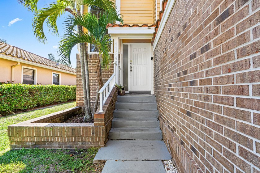One of the best renovation opportunities currently available in - photo 2