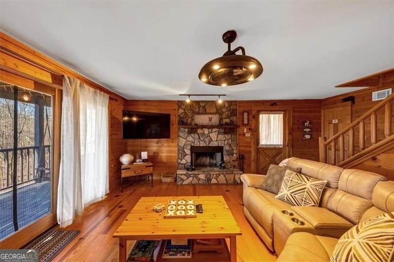 Welcome to your mountain sanctuary in the prestigious community - photo 45