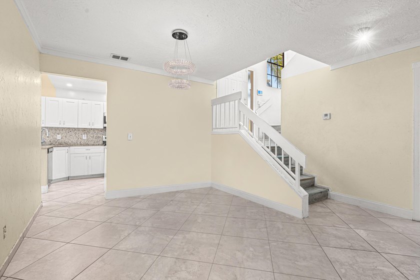 One of the best renovation opportunities currently available in - photo 5