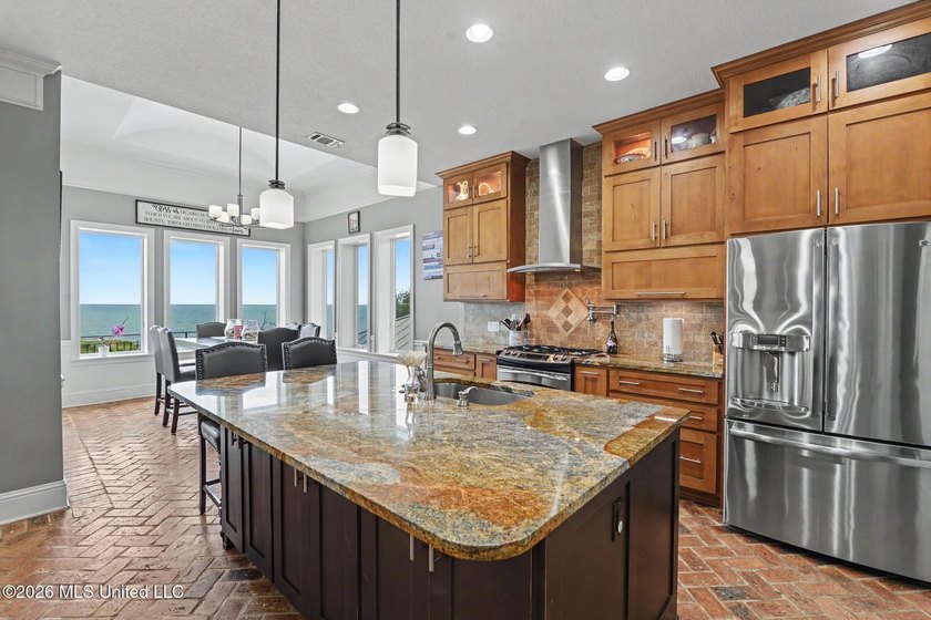 Experience an extraordinary level of privacy, luxury, and - photo 8