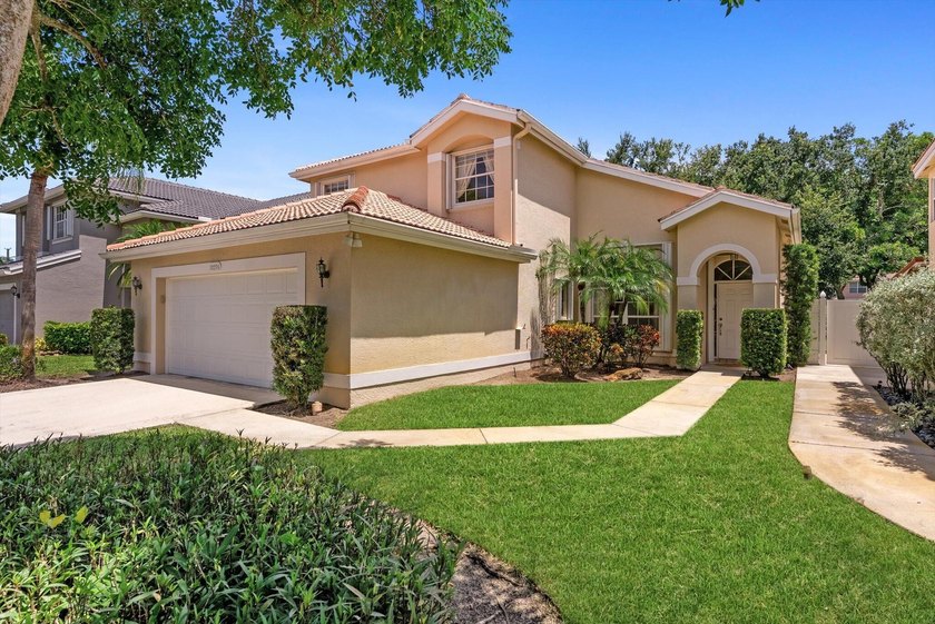 Beautiful, spacious 4-bedroom, 3-bath with a 2-car garage home - photo 3