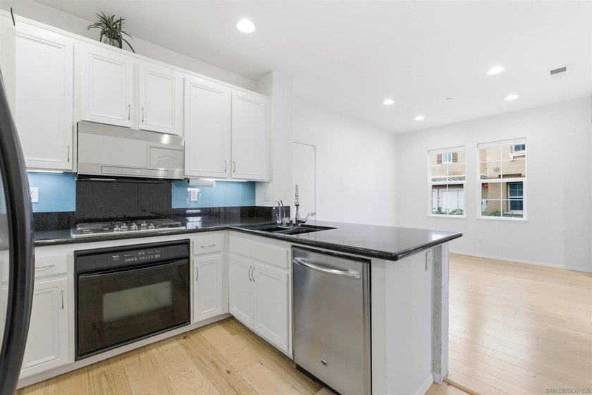 Rarely available and highly coveted home in the Airoso community - photo 11