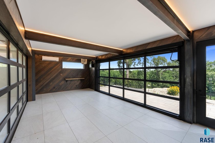 Welcome to this stunning modern riverfront retreat, where luxury - photo 39
