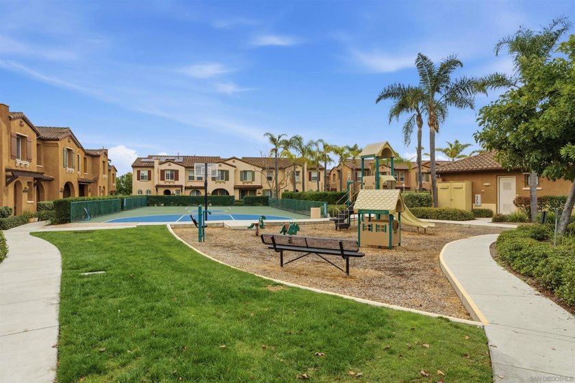 Rarely available and highly coveted home in the Airoso community - photo 40