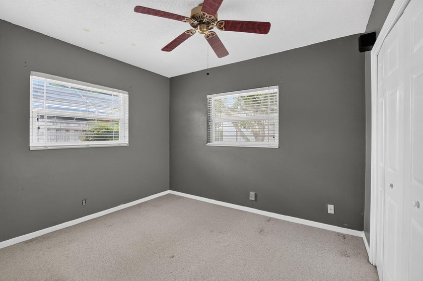 Welcome to Boca Square, one of East Boca Raton's most - photo 8