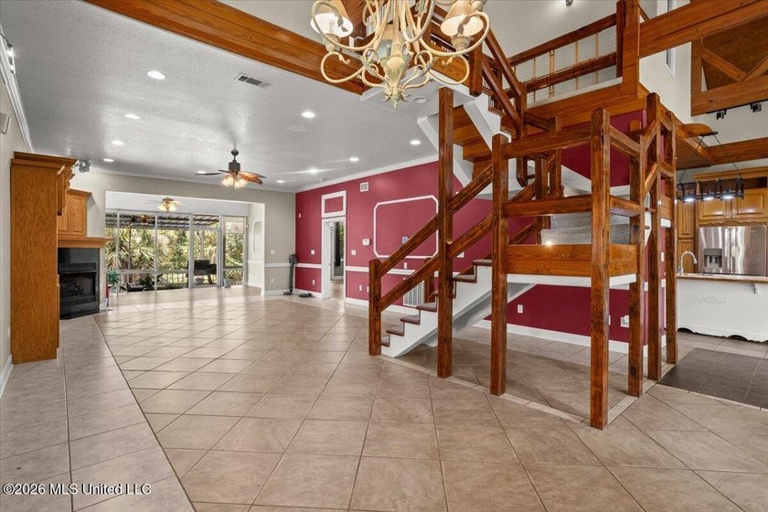 Experience the perfect balance of rustic elegance, privacy, and - photo 8