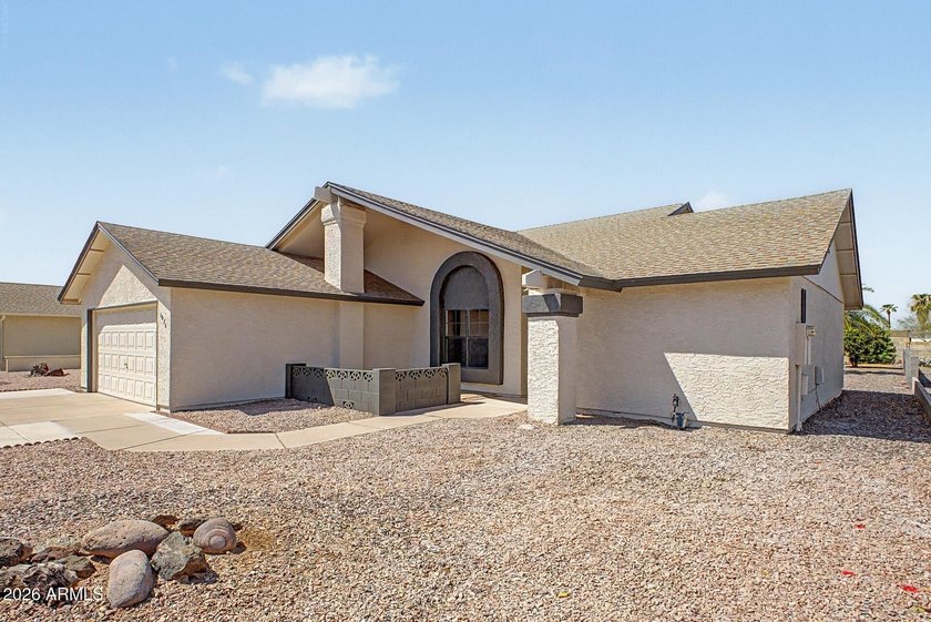 Welcome to this beautiful fully updated 2 bedroom 1 3/4 bath - photo 2