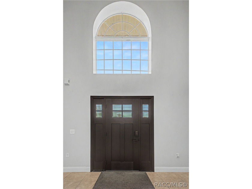 Welcome to this beautifully maintained one-owner pool home - photo 9
