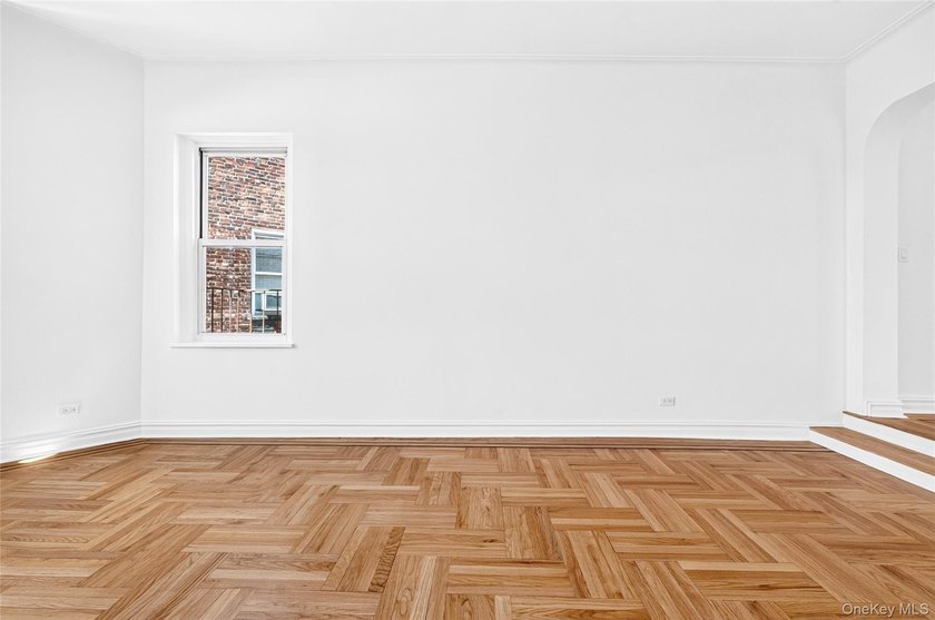 SPONSOR UNIT - NO BOARD APPROVAL - Renovated one-bedroom, one - photo 33
