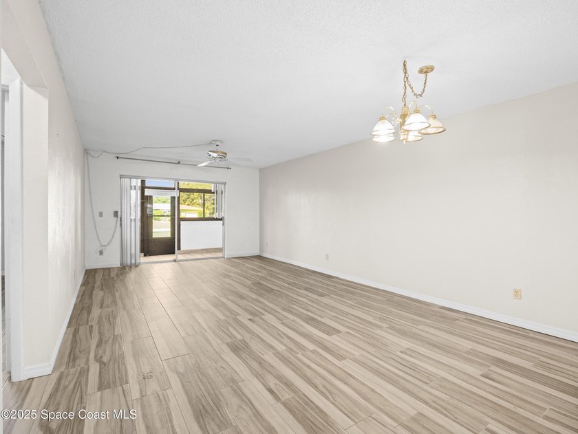 Welcome to this beautifully updated first-floor corner unit in a - photo 4