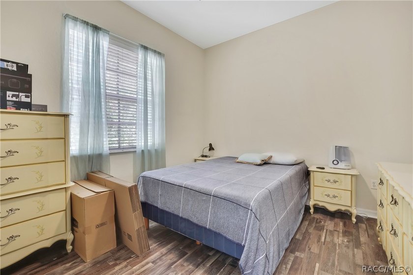 Nestled on a quiet cul-de-sac in the highly sought-after - photo 13