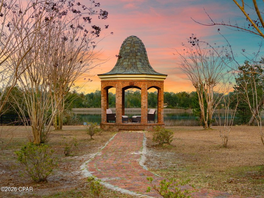 Step back in time to the grandeur of Colonial Virginia with this - photo 19