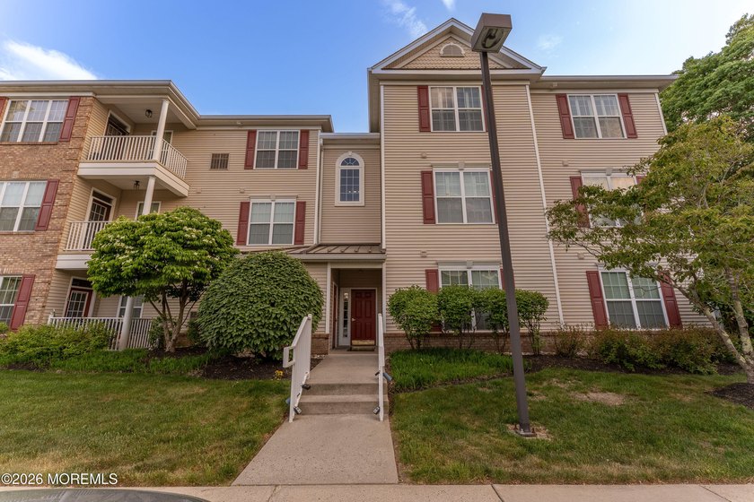 Come visit this bright and lovely 1 bedroom, 1 bath unit in - photo 22