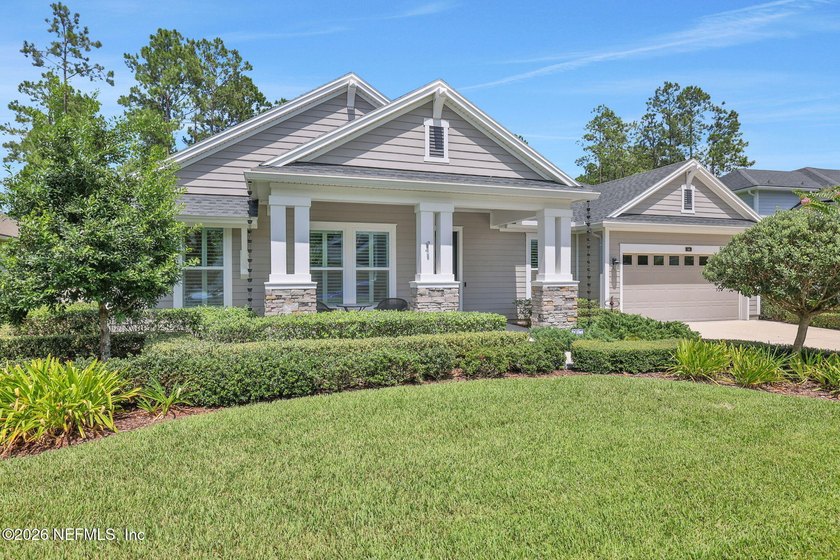 Welcome to Oxford Estates! This beautifully upgraded 4-bedroom - photo 3