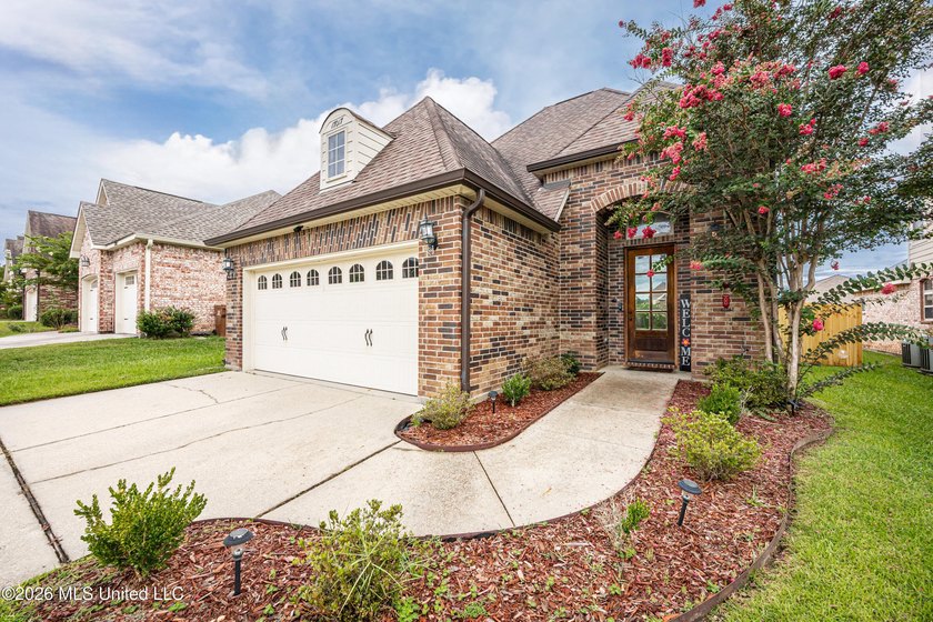 WELCOME HOME! This beautifully maintained home in the heart of - photo 3