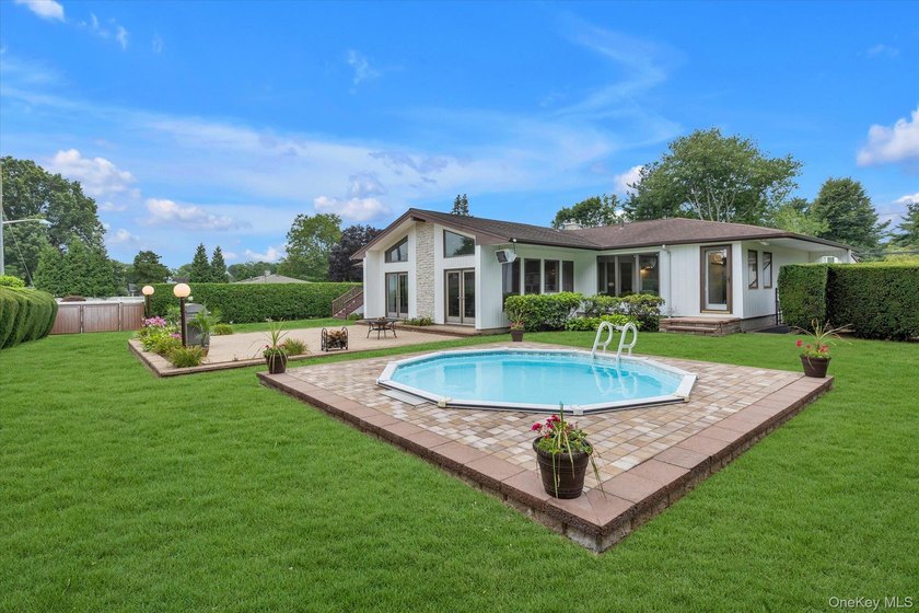 Beautiful 4 Bedroom 2 Full Bath Ranch offering an open and - photo 22