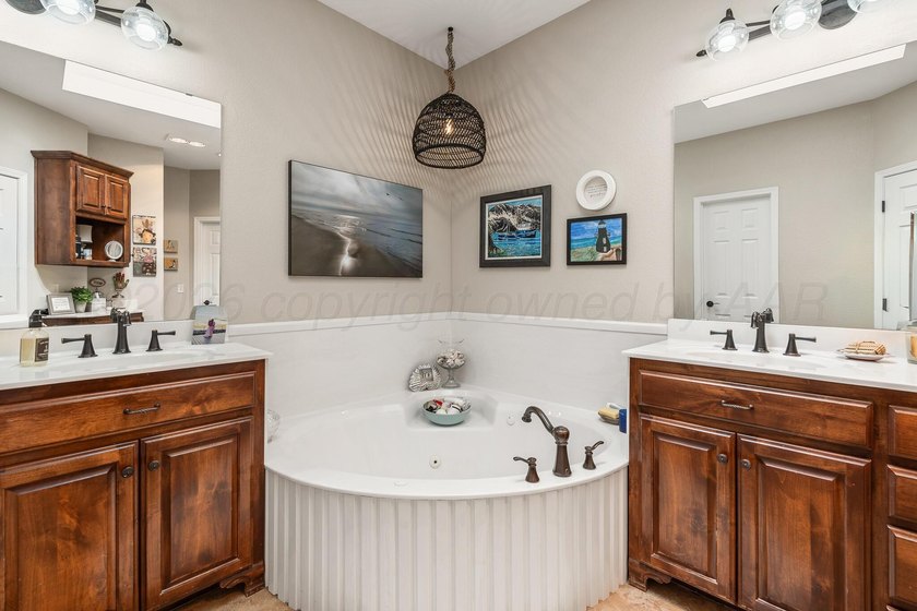 Beautifully updated Canyon home that backs up to Palo Duro Creek - photo 18
