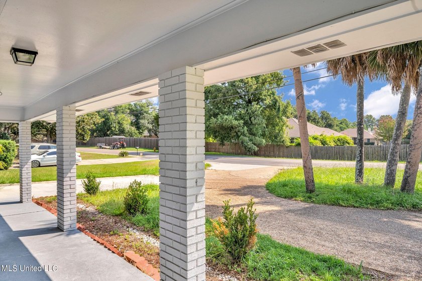 This 3-bedroom, 3-bathroom residence offers the perfect blend of - photo 3