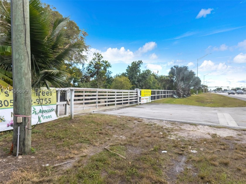 BEST LOCATION ON KROME AVE... CURRENTLY RENTED TO NURSERY BUT - photo 3