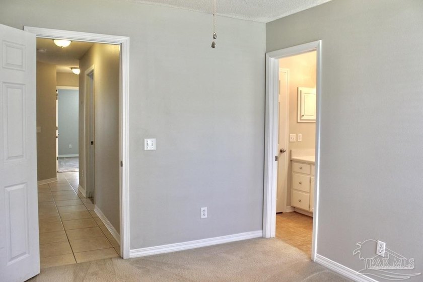 A floor plan with plenty of space to roam, a beautifully - photo 50