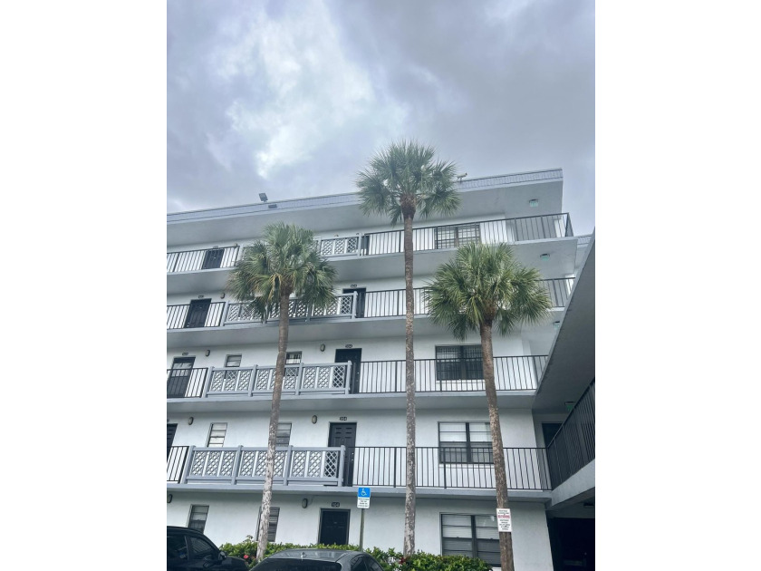 Great Location! Don't miss this excellent opportunity to own - photo 3