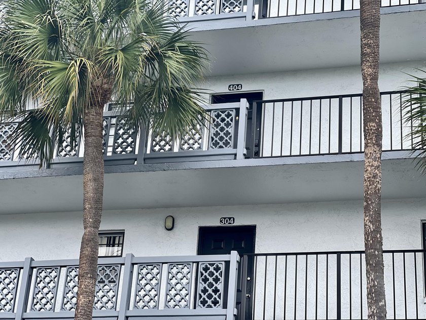 Great Location! Don't miss this excellent opportunity to own - photo 4