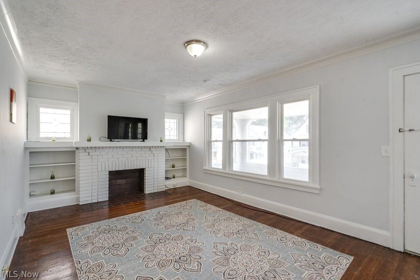 This maintained triplex is conveniently located just minutes - photo 15