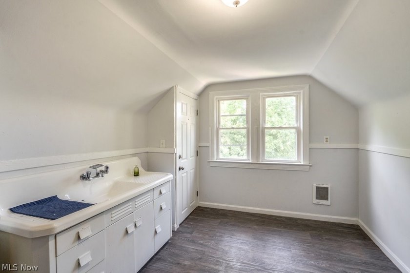 This maintained triplex is conveniently located just minutes - photo 19