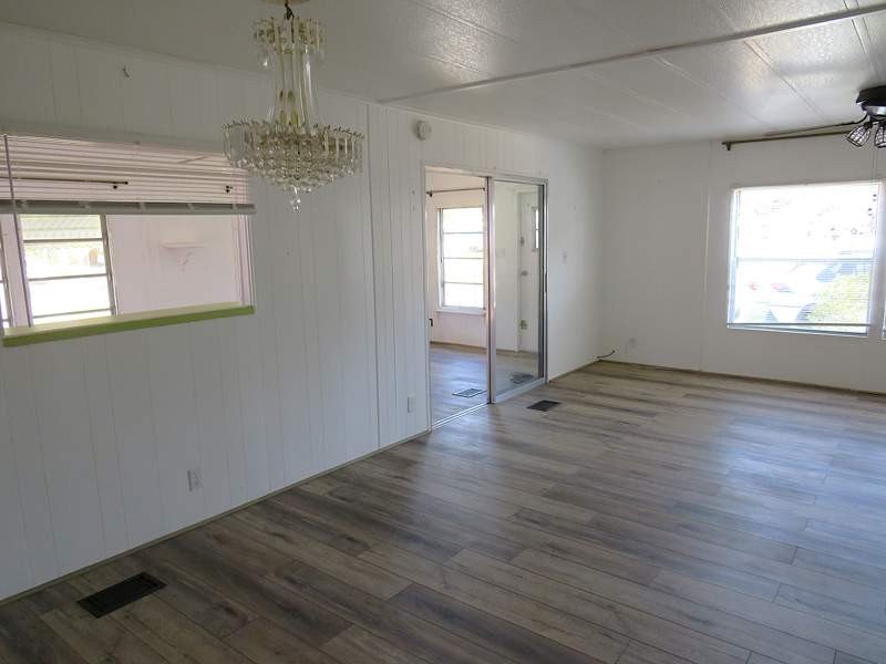 This charming 1248 square feet manufactured home was built in - photo 7