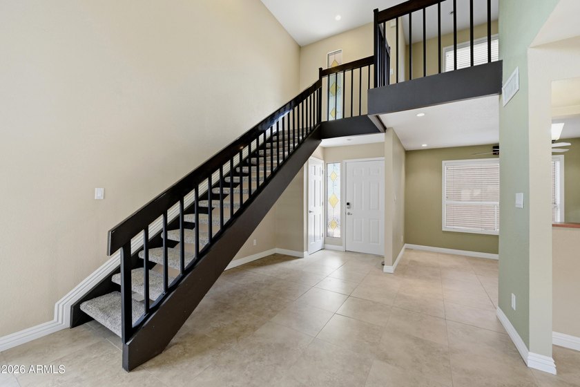 Welcome to your new home! This desirable end-unit townhome - photo 8