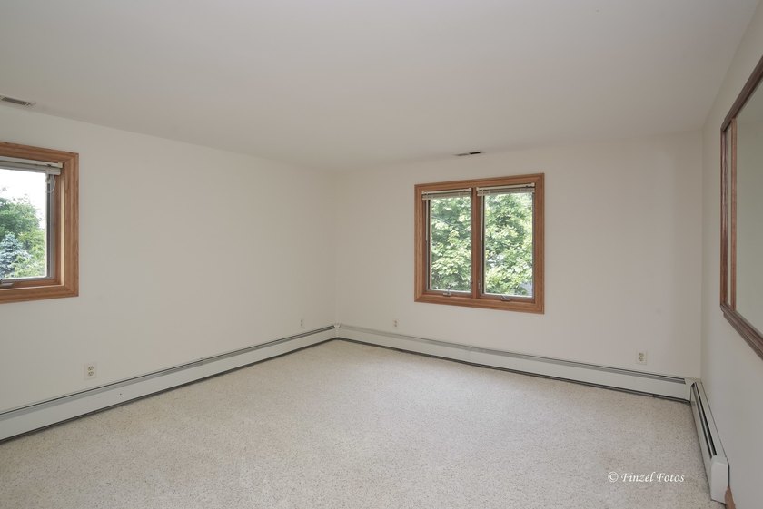 An exciting waterfront lifestyle awaits! A lively destination - photo 19