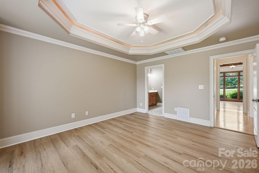 This meticulously maintained home on the 13th hole of Lake - photo 23