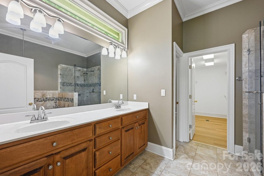 This meticulously maintained home on the 13th hole of Lake - photo 24