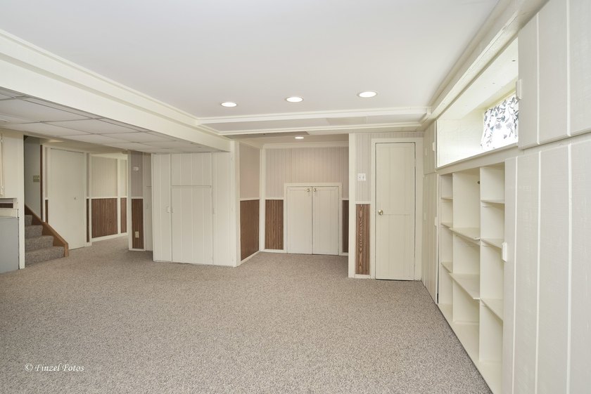 An exciting waterfront lifestyle awaits! A lively destination - photo 24