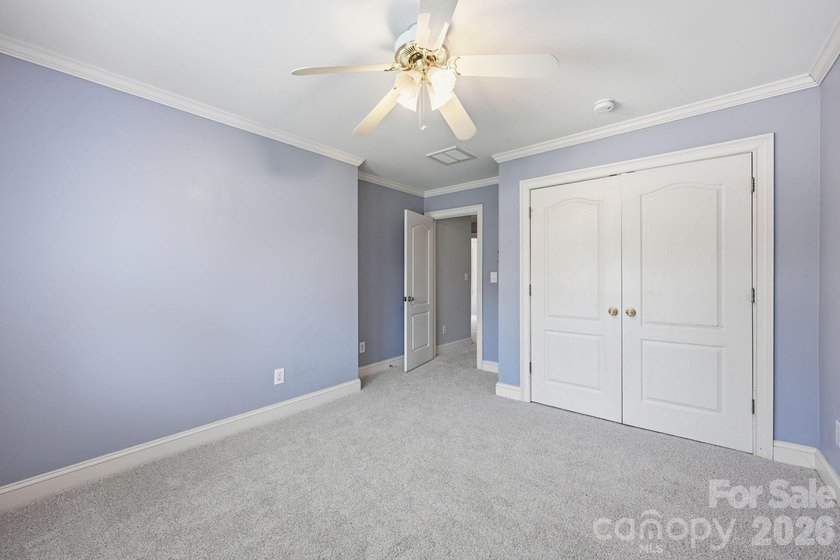 This meticulously maintained home on the 13th hole of Lake - photo 33
