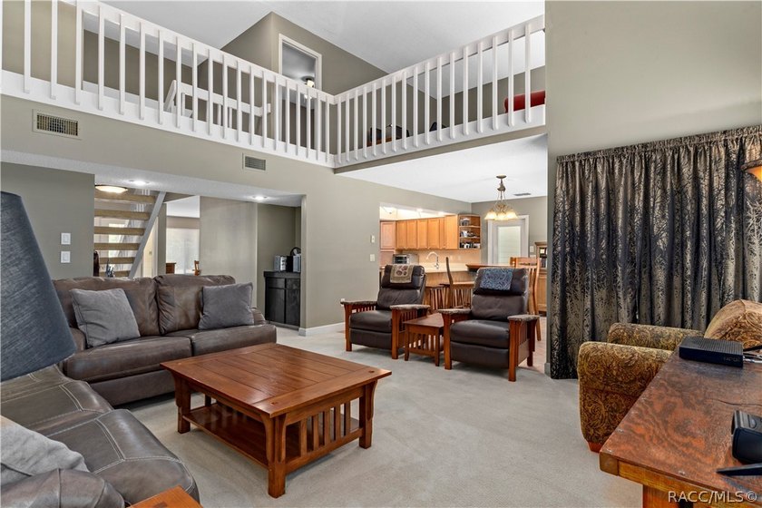 Spacious pool home on an oversized 0.55-acre corner lot in - photo 10