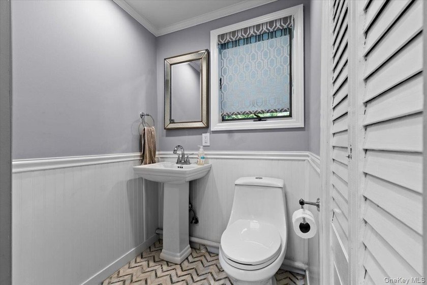 Welcome to one of the largest properties in this prime location - photo 21