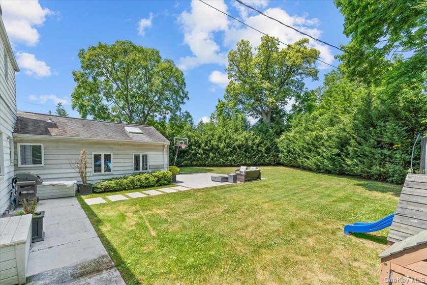 Welcome to one of the largest properties in this prime location - photo 34