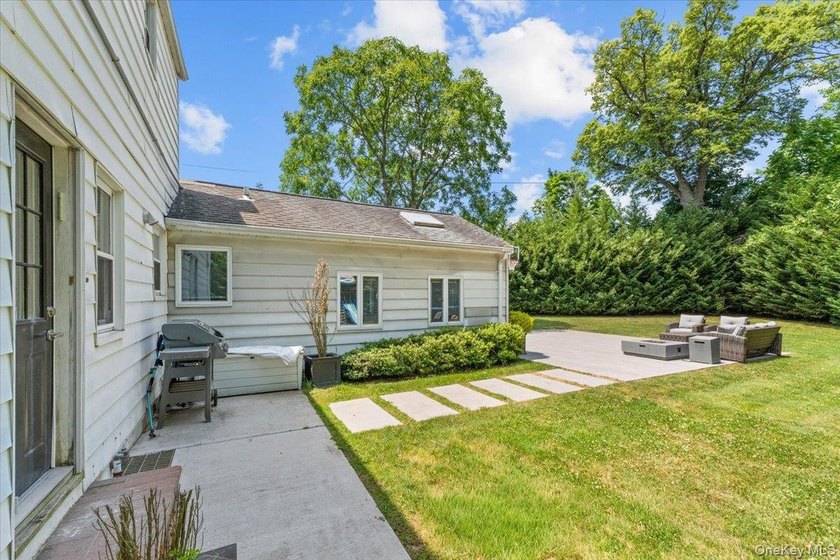 Welcome to one of the largest properties in this prime location - photo 38