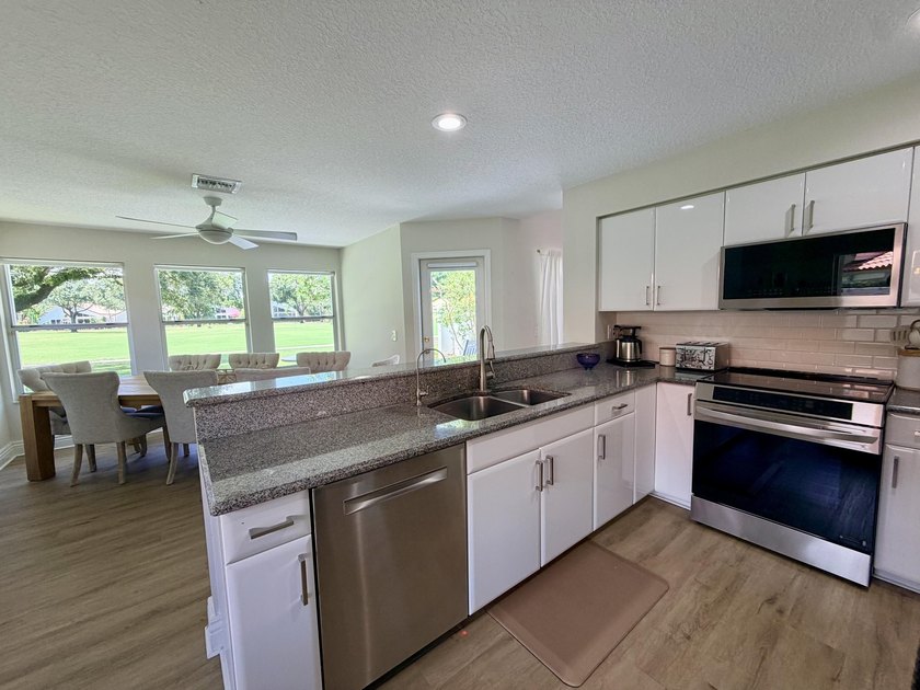 Updated 3-bedroom, 2.5-bath Cedar Cay residence on a premier - photo 8