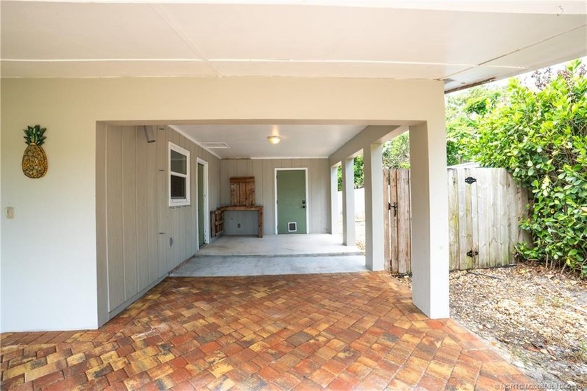 Don't miss this well-located 2-bedroom, 2-bathroom home just - photo 4