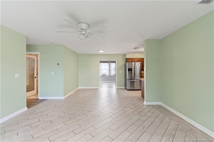 Don't miss this well-located 2-bedroom, 2-bathroom home just - photo 6